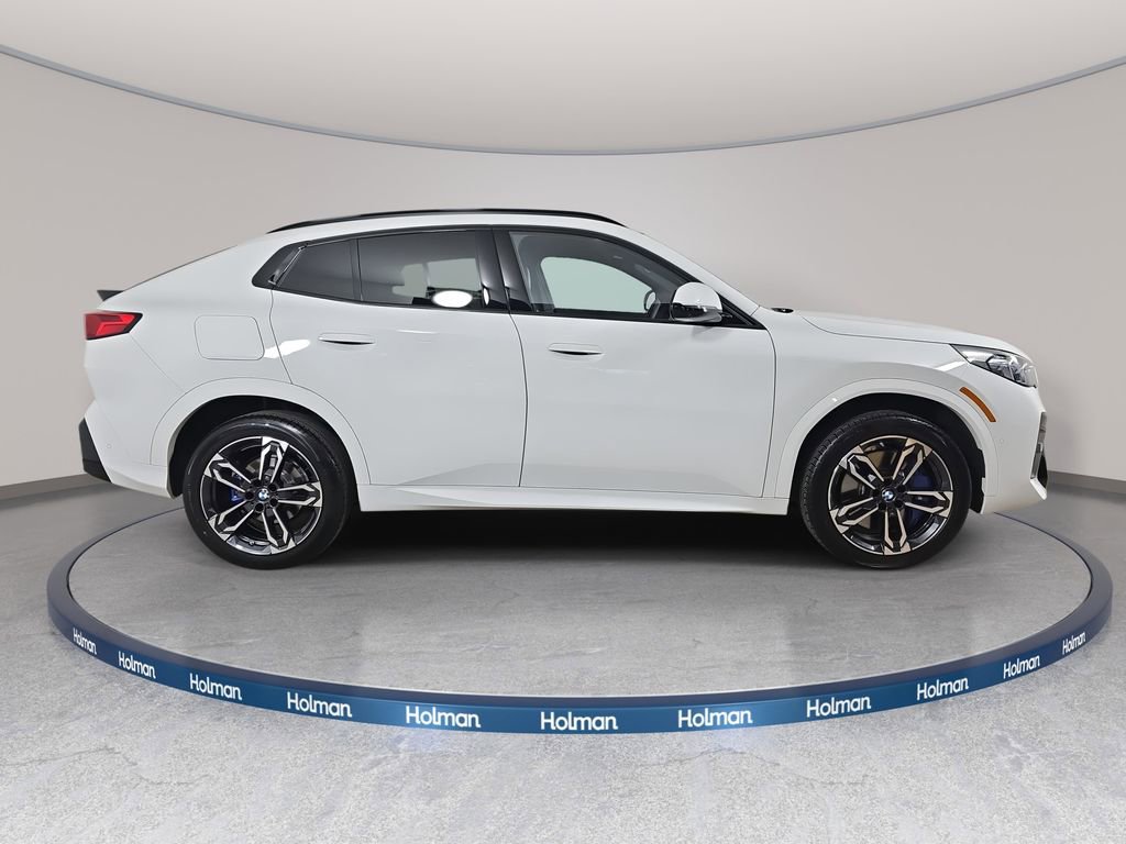 Used 2025 BMW X2 xDrive28i w/ Technology Package image 5