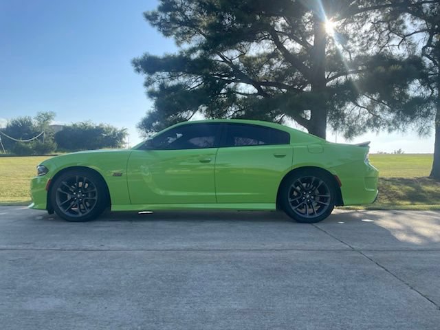 Used 2023 Dodge Charger Scat Pack w/ Navigation & Travel Group RWD image 9