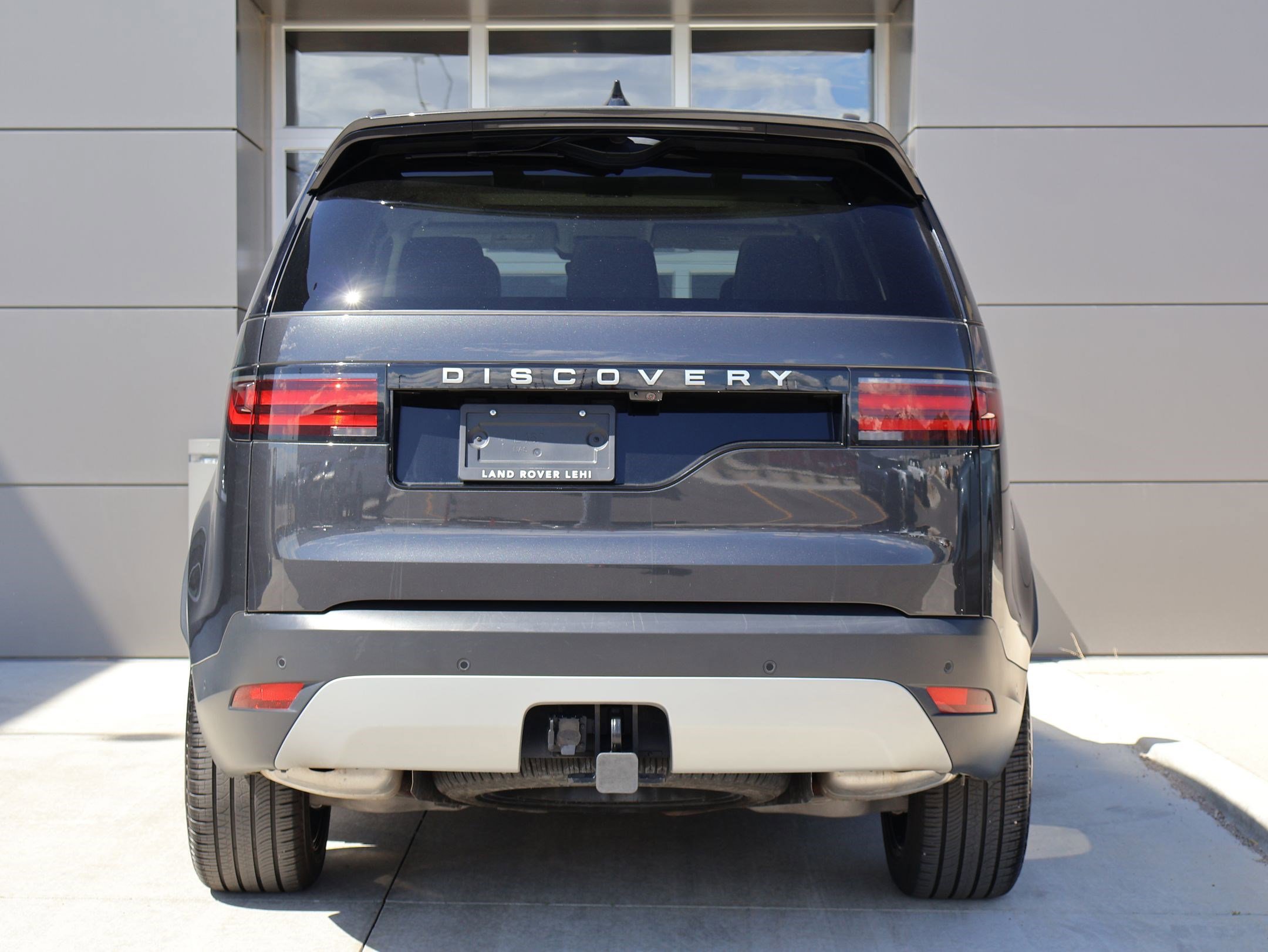 Certified 2025 Land Rover Discovery S AWD/4WD image 9