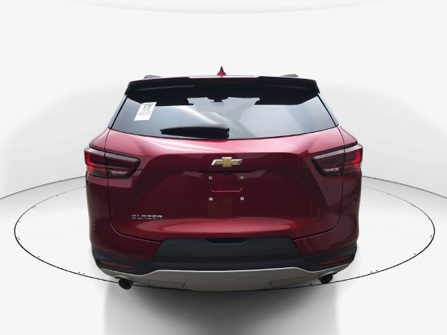 Used 2023 Chevrolet Blazer LT w/ Convenience Package FWD image 7
