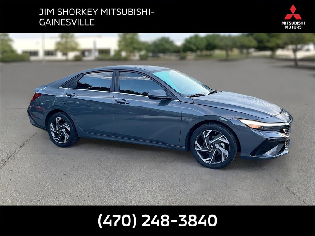 Used 2024 Hyundai Elantra SEL w/ Convenience Package