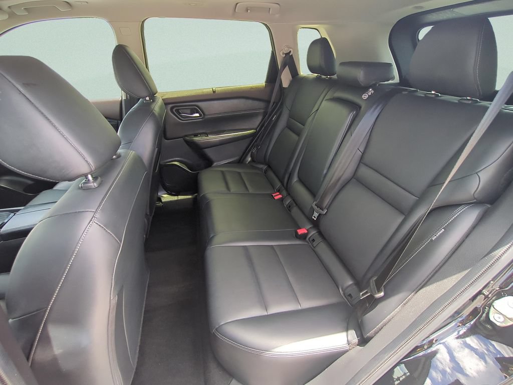 Certified 2023 Nissan Rogue SV w/ SV Premium B Package FWD image 10