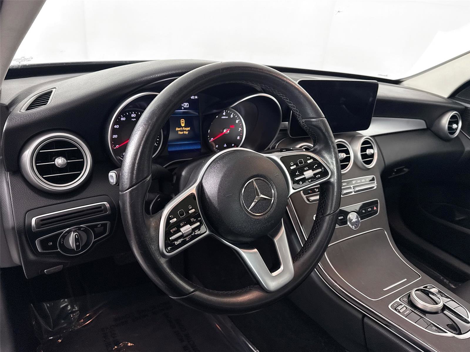 Used 2020 Mercedes-Benz C 300 4MATIC Sedan image 4