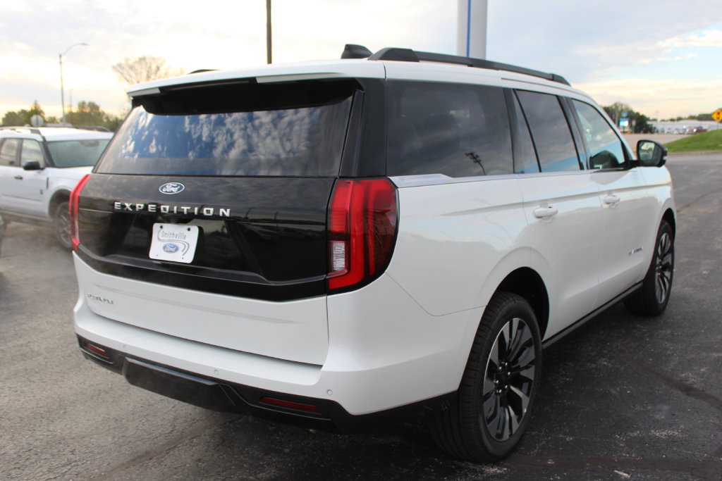 New 2027 Ford Expedition Platinum w/ Driver's Package AWD/4WD image 5