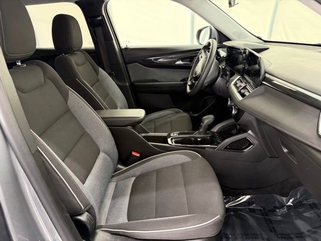Used 2024 Chevrolet TrailBlazer LT image 18