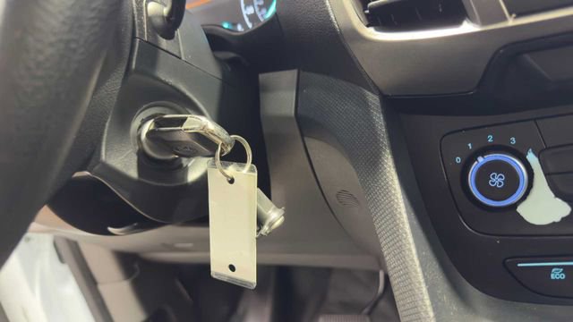 Used 2020 Ford Transit Connect XL FWD image 24