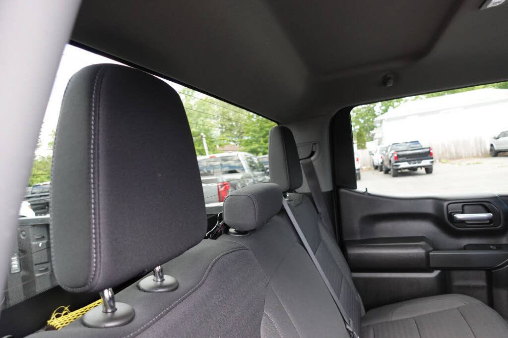 Used 2023 Chevrolet Silverado 1500 Custom AWD/4WD image 33