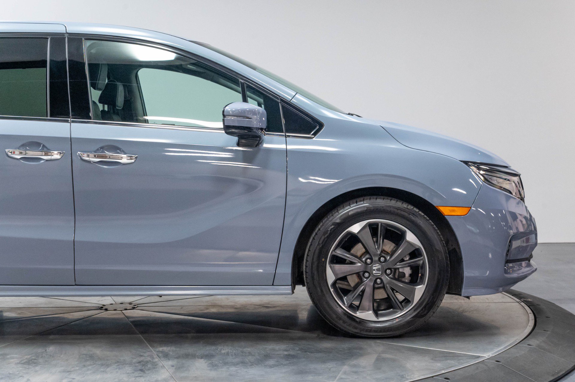 Used 2024 Honda Odyssey Elite image 41