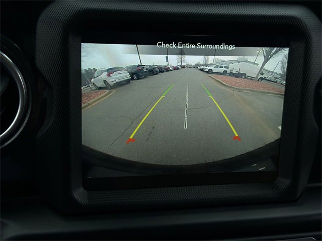 Used 2022 Jeep Wrangler Unlimited Sahara image 27