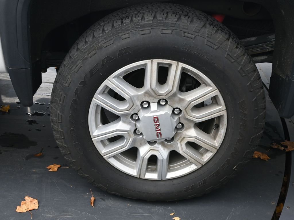 Used 2021 GMC Sierra 2500 SLT w/ SLT Convenience Package image 15