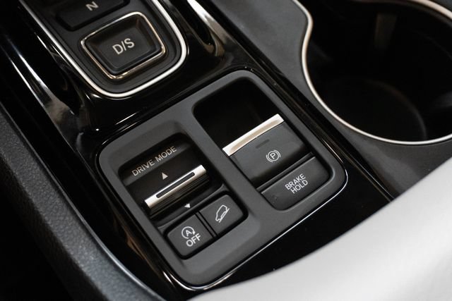 Used 2025 Honda Pilot Elite image 43