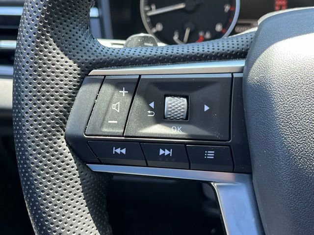 Used 2025 Mitsubishi Outlander SE AWD/4WD image 17