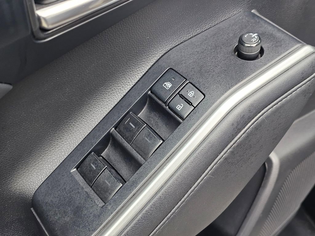 Used 2022 Toyota Highlander XLE image 25