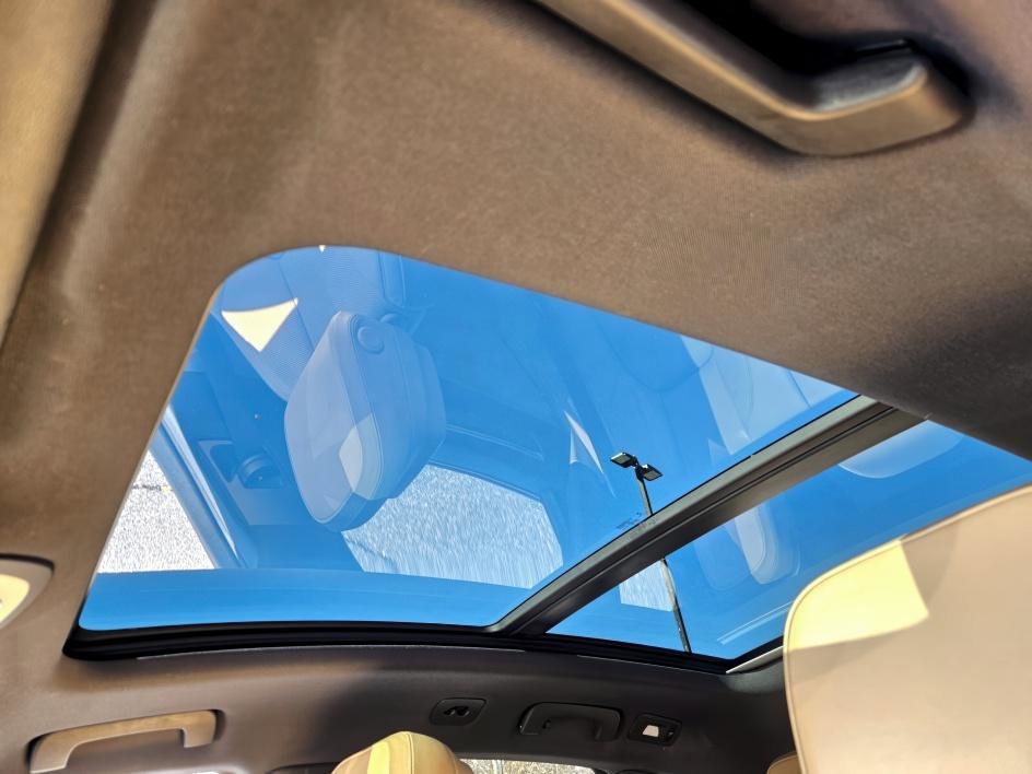 Used 2018 Porsche Macan image 8