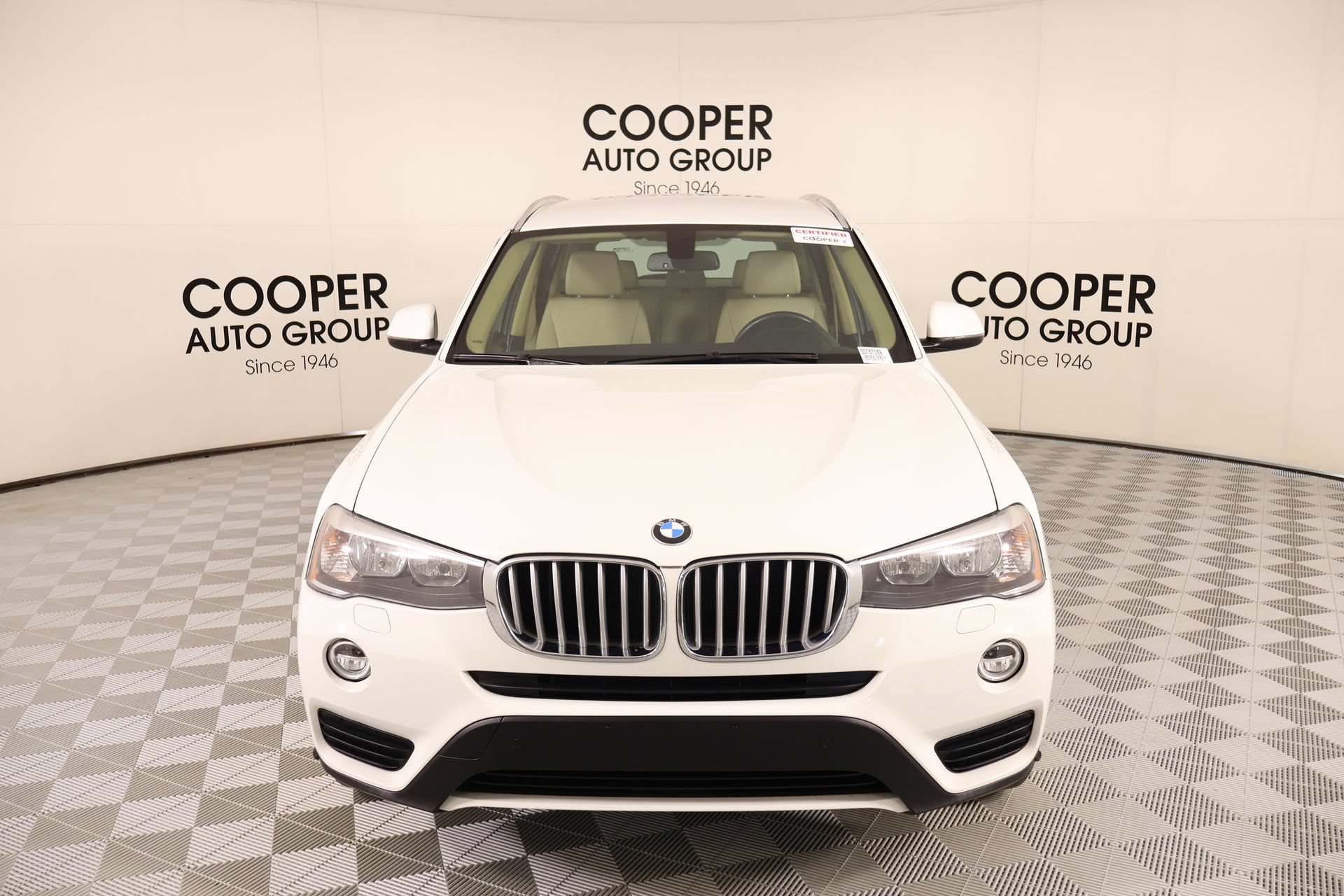 Used 2017 BMW X3 sDrive28i RWD image 9