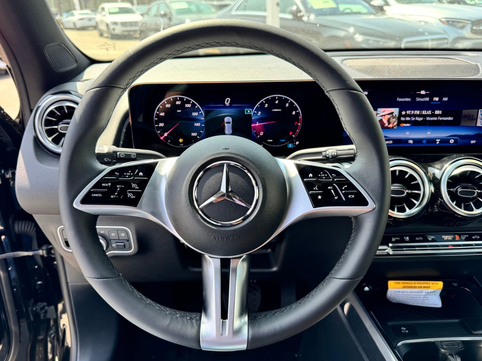 New 2025 Mercedes-Benz GLB 250 image 21