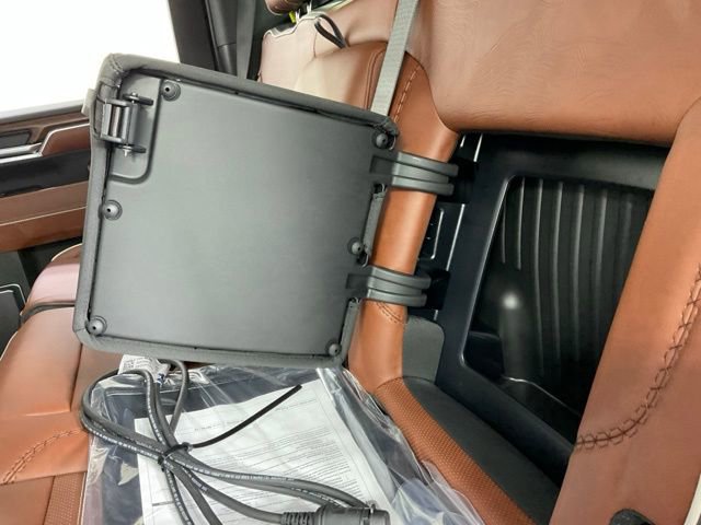 New 2026 GMC Sierra 2500 Denali Ultimate w/ LPO, Black Badging Package image 41