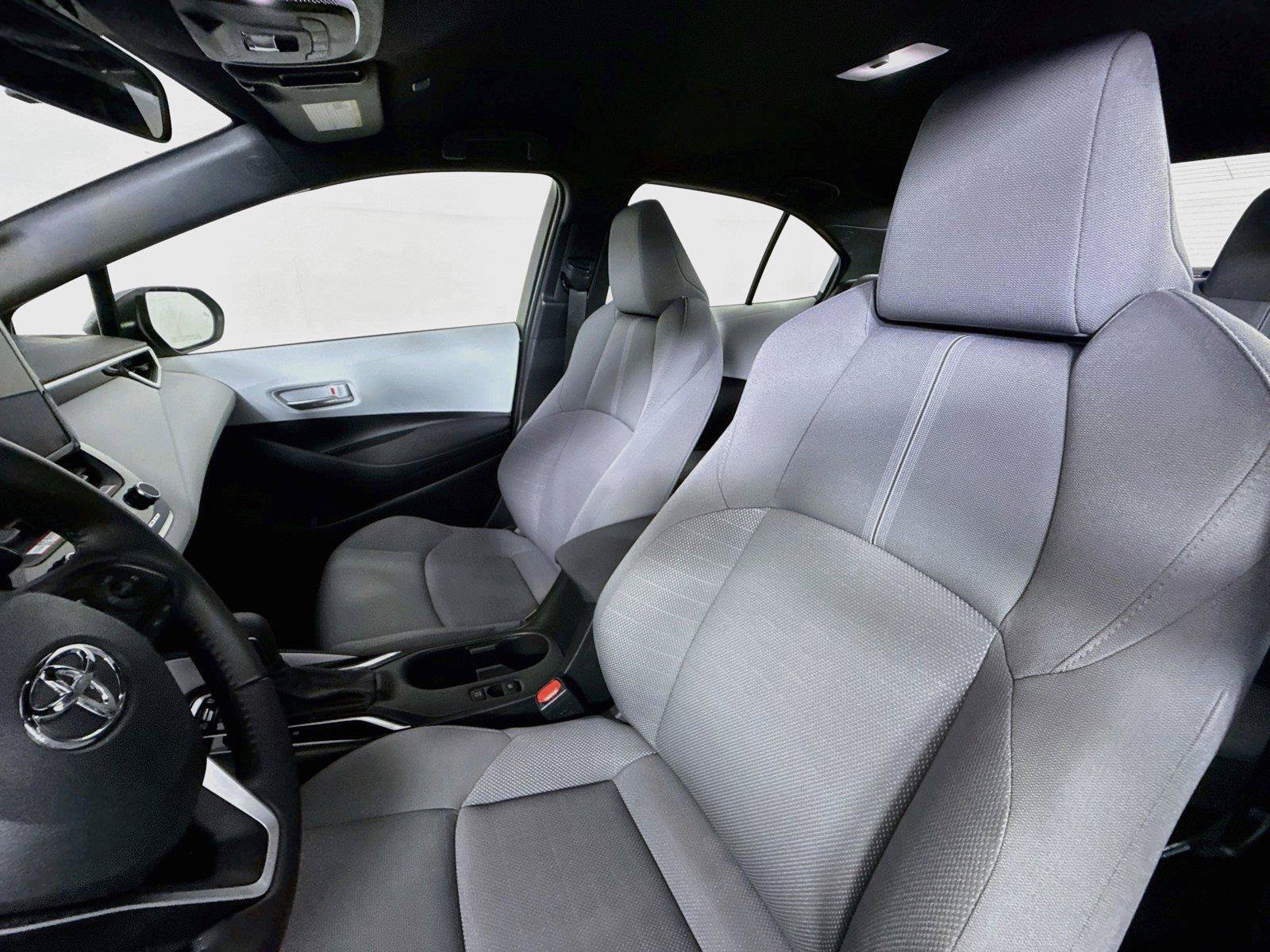 Certified 2026 Toyota Corolla SE FWD image 3
