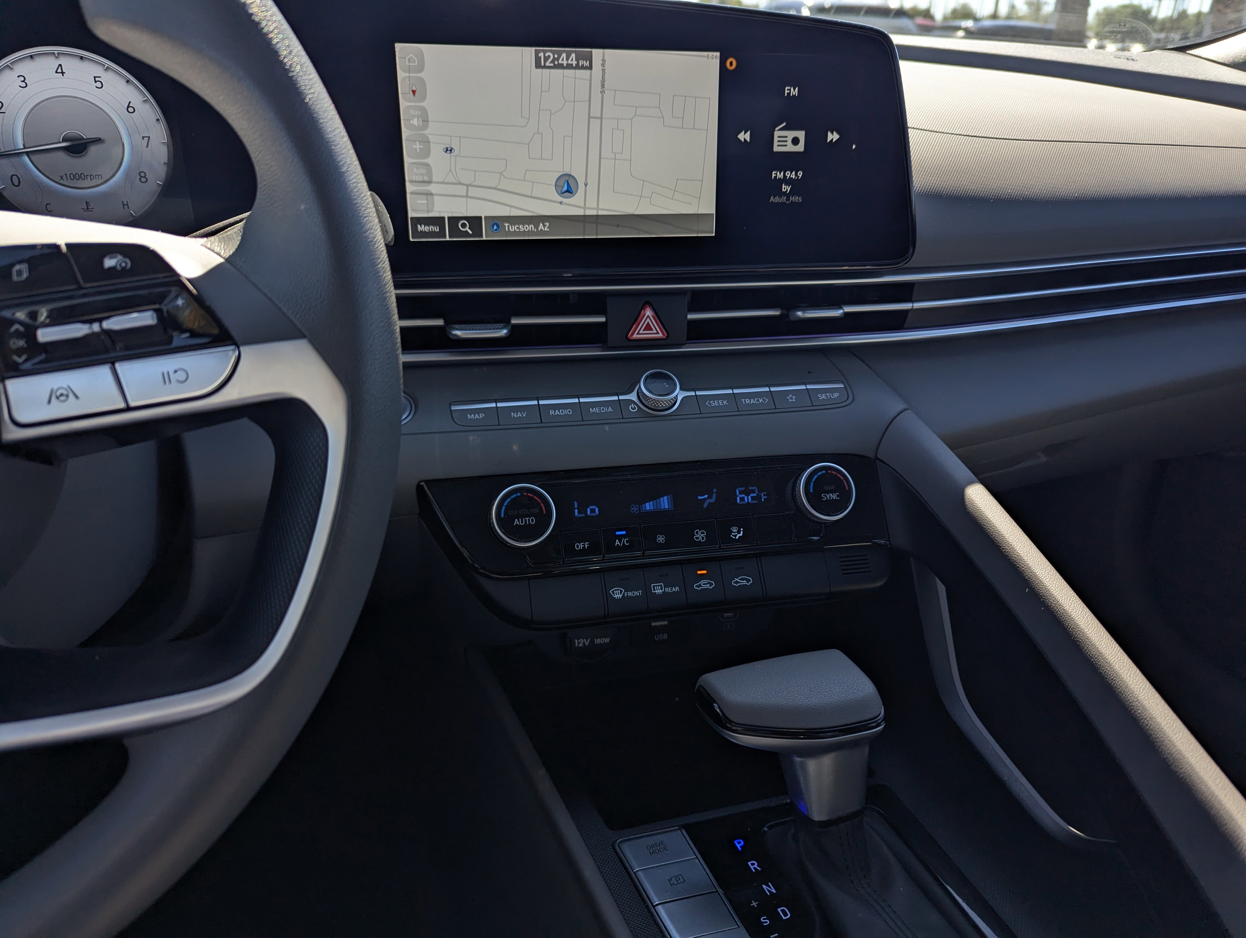 Certified 2024 Hyundai Elantra SEL image 10