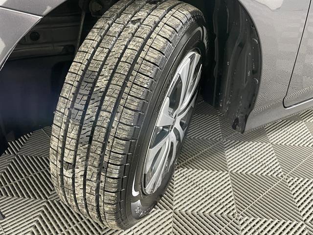 Used 2020 Toyota Prius XLE w/ Advanced Technology Package image 25