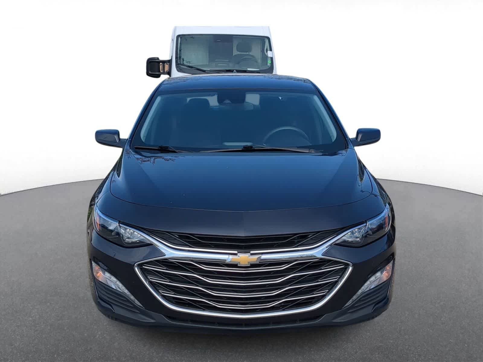 Used 2023 Chevrolet Malibu LT image 3