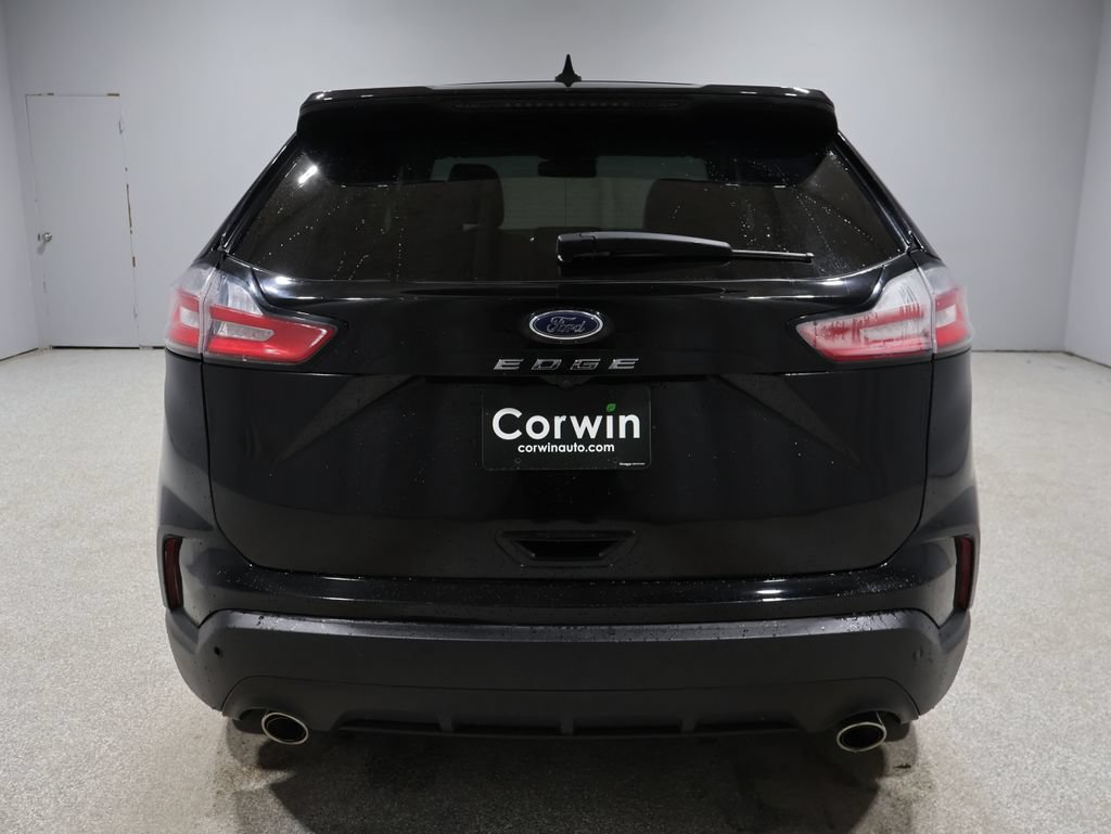 Used 2024 Ford Edge Titanium AWD/4WD image 5