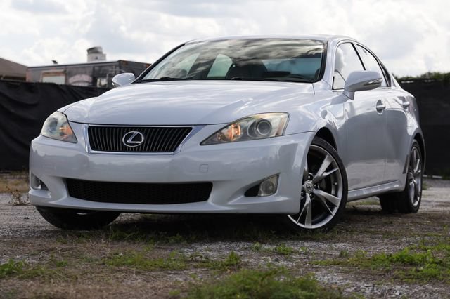 Used 2010 Lexus IS 250 w/ Preferred Accessory Package RWD image 1