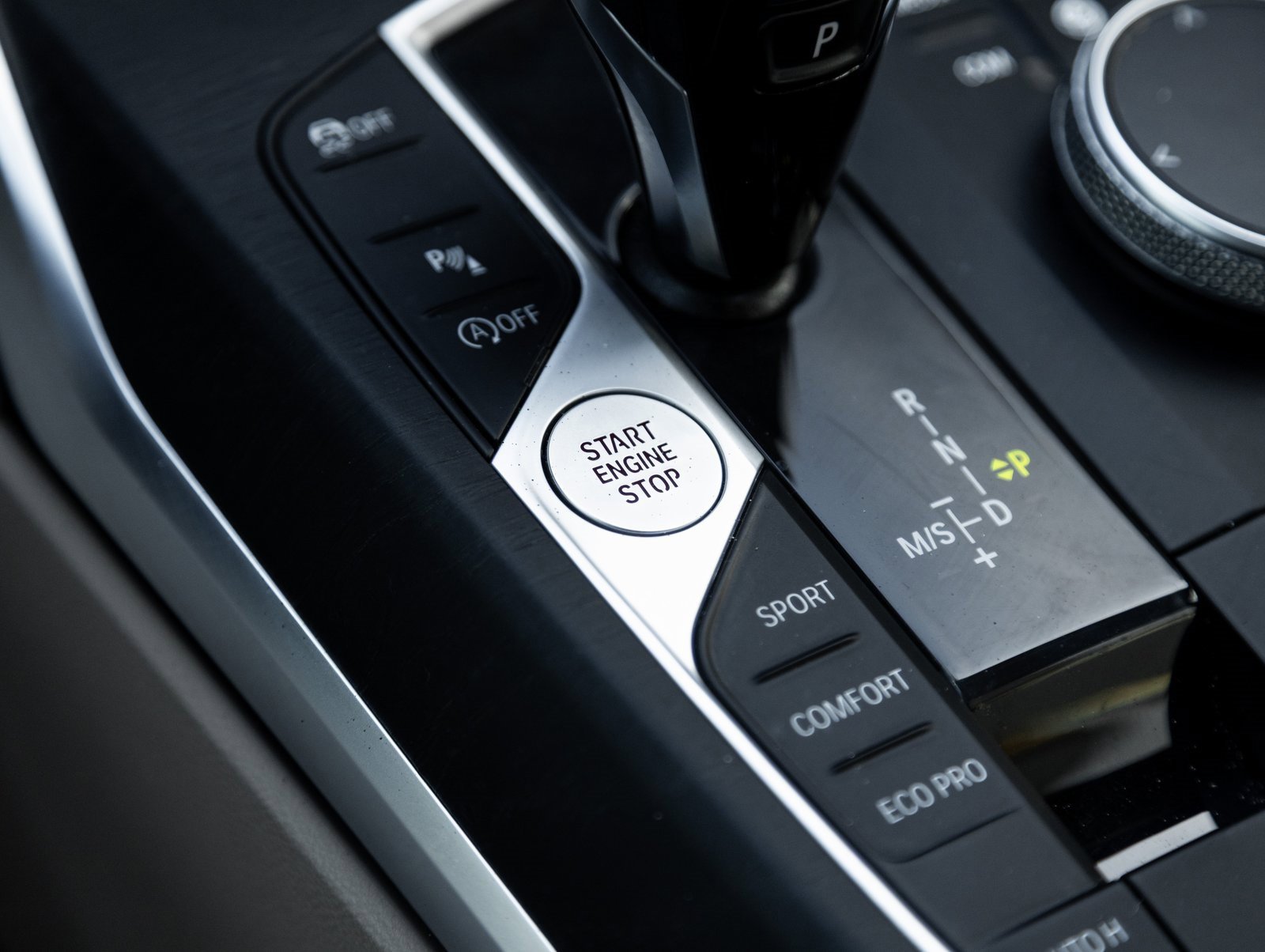 Used 2022 BMW 330i Sedan w/ Premium Package image 26