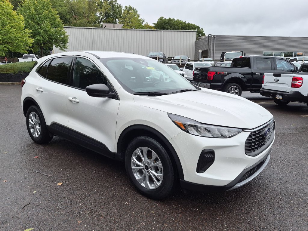 Certified 2023 Ford Escape Active AWD/4WD image 15
