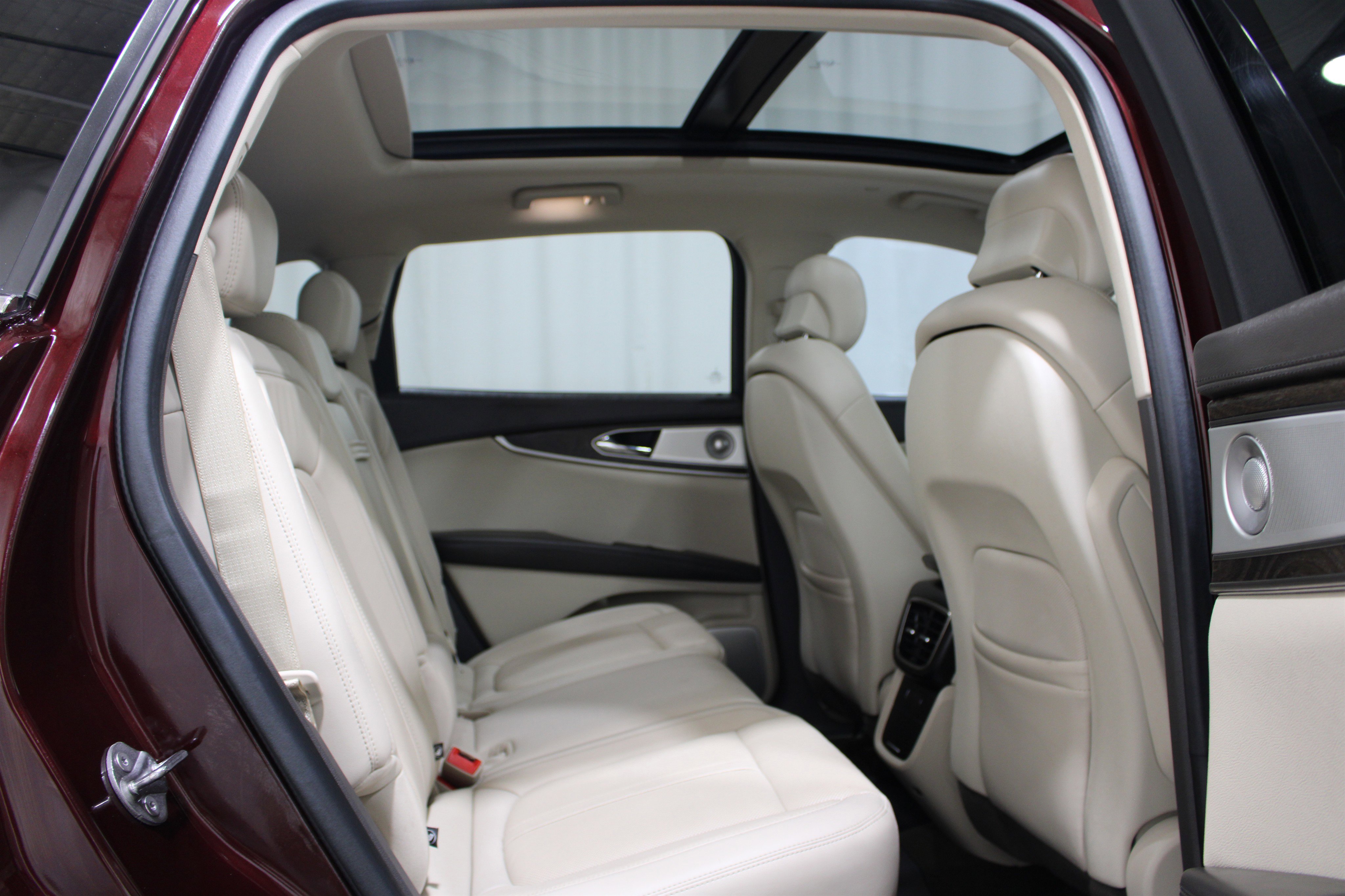 Used 2019 Lincoln Nautilus Reserve w/ Ultimate Package AWD/4WD image 26