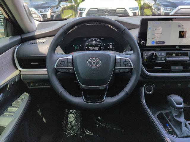 Certified 2026 Toyota Grand Highlander AWD Hybrid image 16