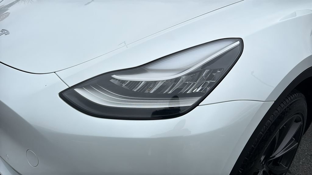 Used 2021 Tesla Model Y Long Range image 6