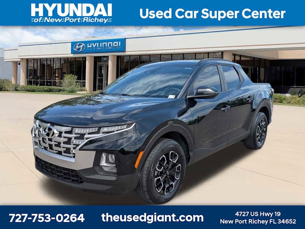 Used 2023 Hyundai Santa Cruz SEL w/ Activity Package FWD video 1