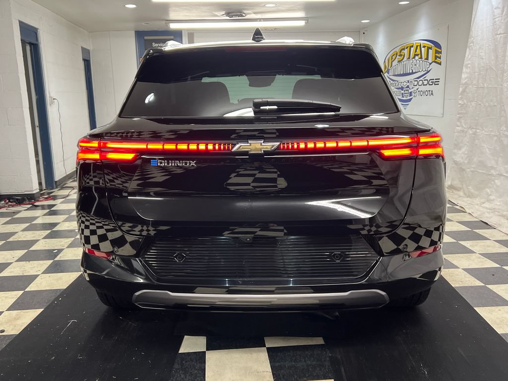 Used 2024 Chevrolet Equinox EV LT FWD image 9