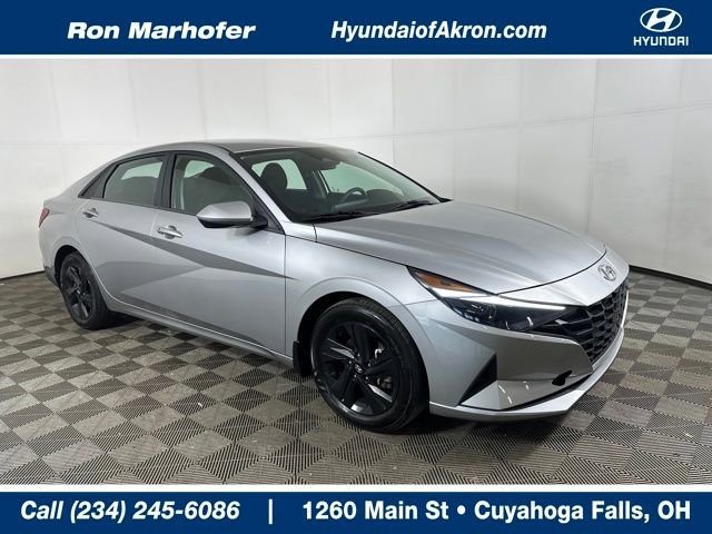 Used 2023 Hyundai Elantra SEL image 1