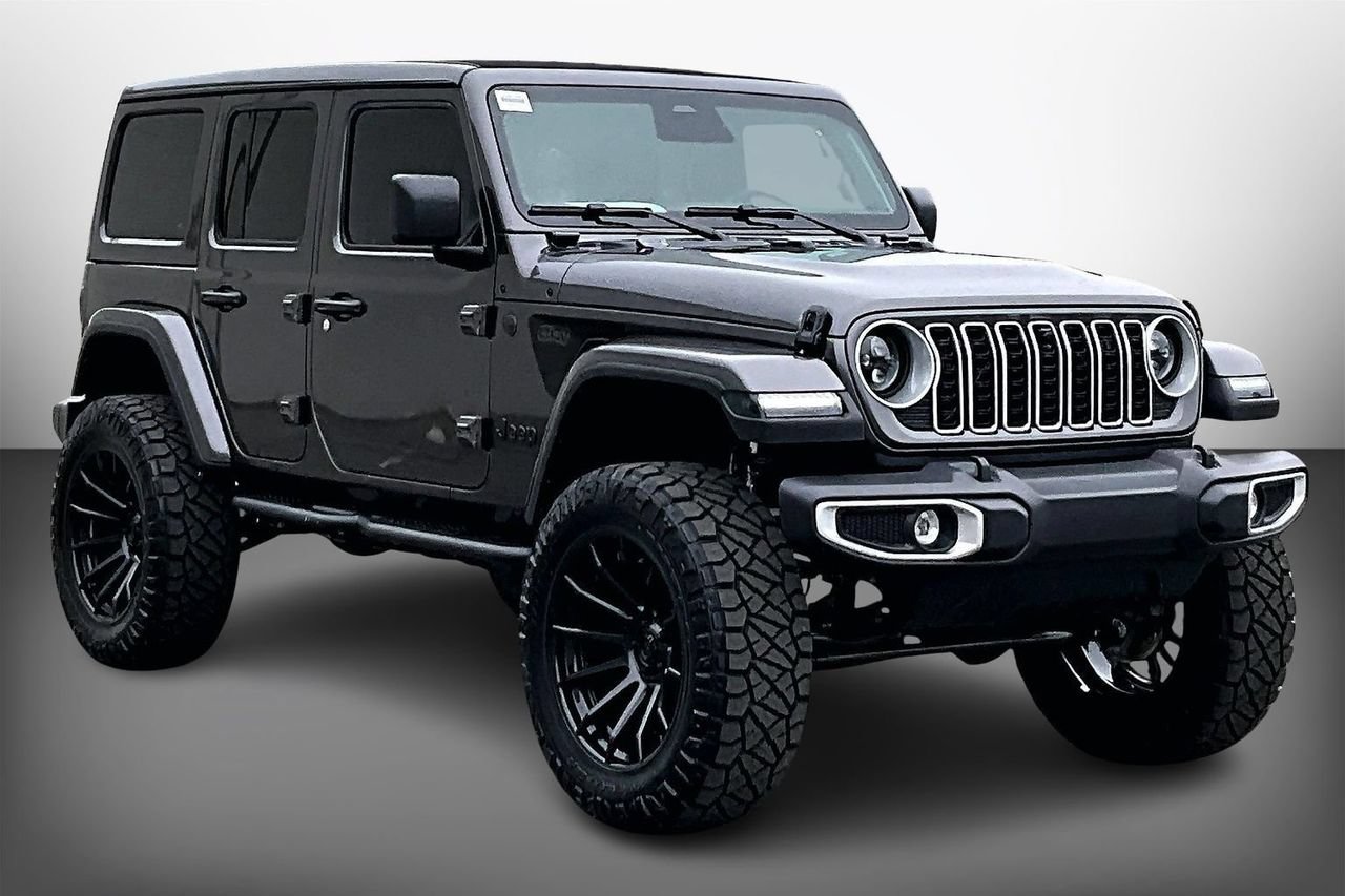 New 2026 Jeep Wrangler Unlimited Sahara AWD/4WD image 2