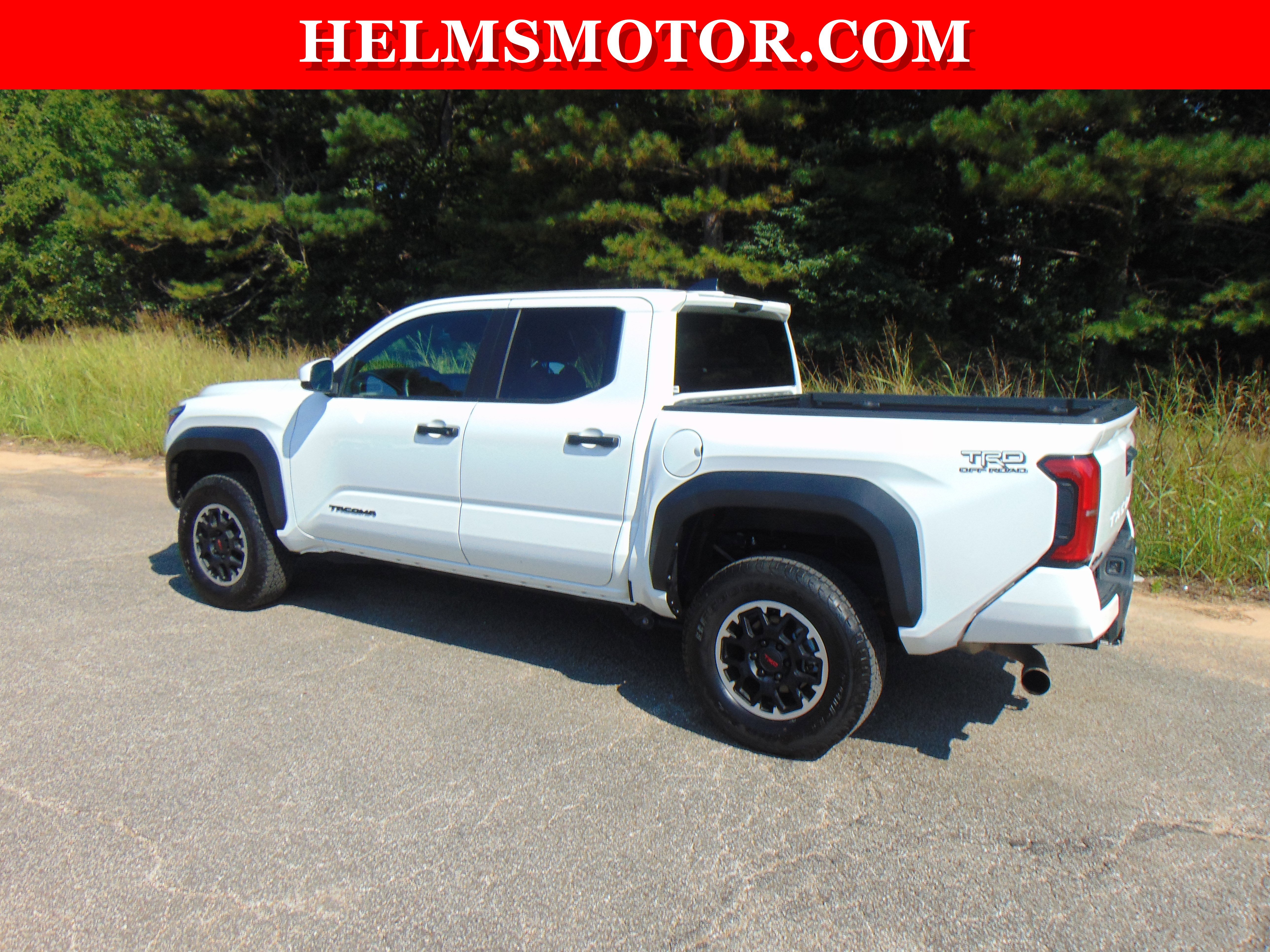 Used 2024 Toyota Tacoma TRD Off-Road image 6