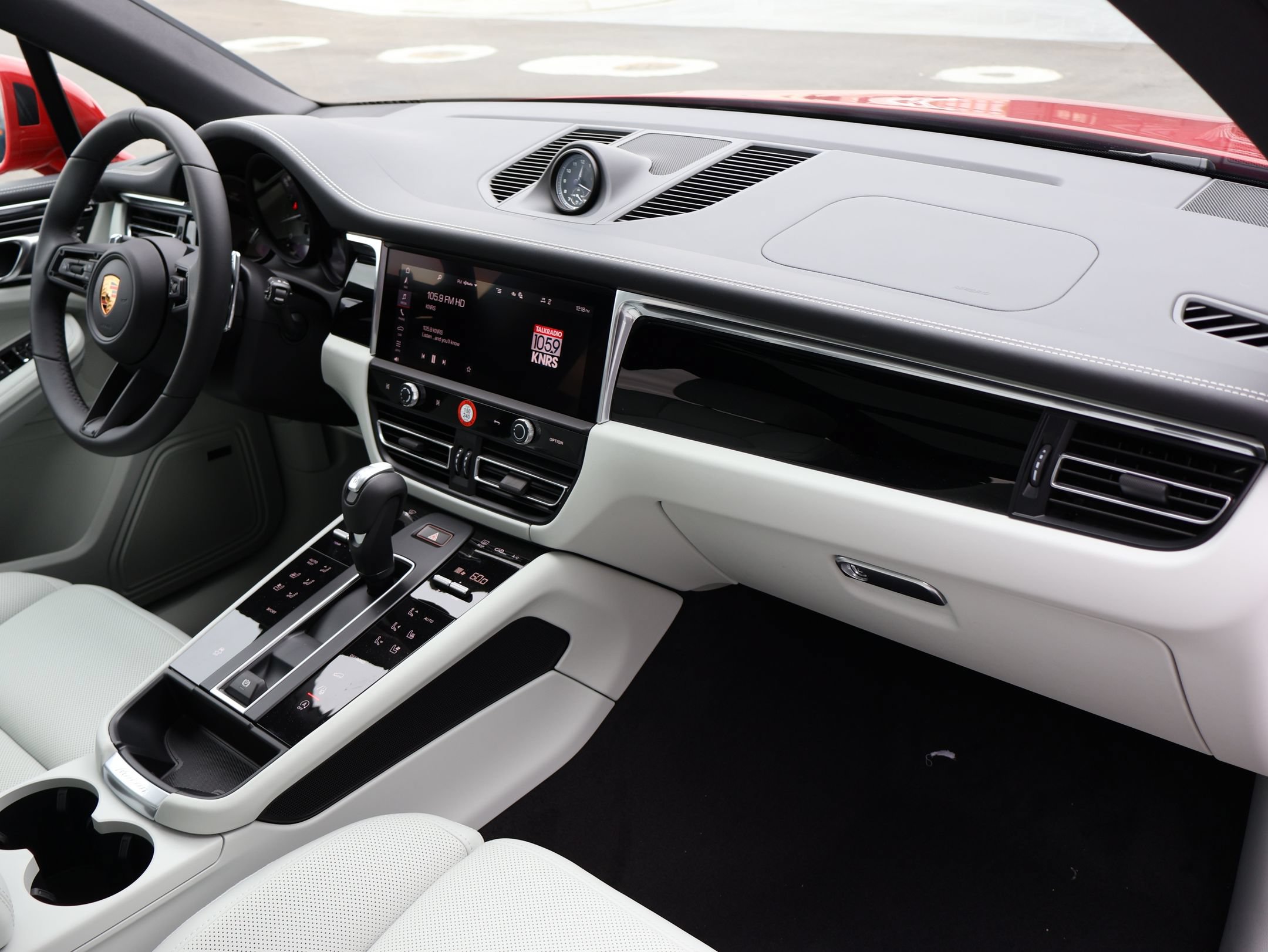 New 2026 Porsche Macan AWD/4WD image 27