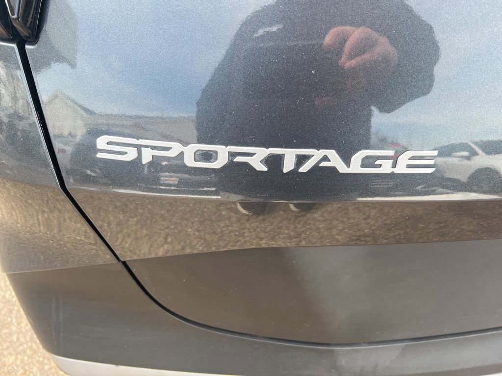 Certified 2024 Kia Sportage EX image 30
