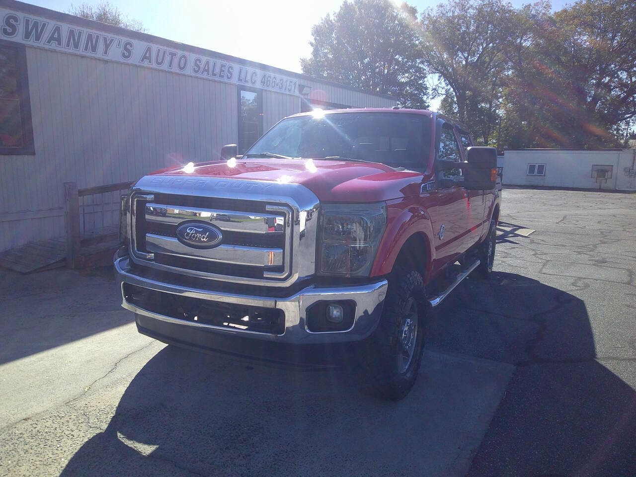 Used 2011 Ford F250 Lariat w/ Lariat Interior Pkg image 4