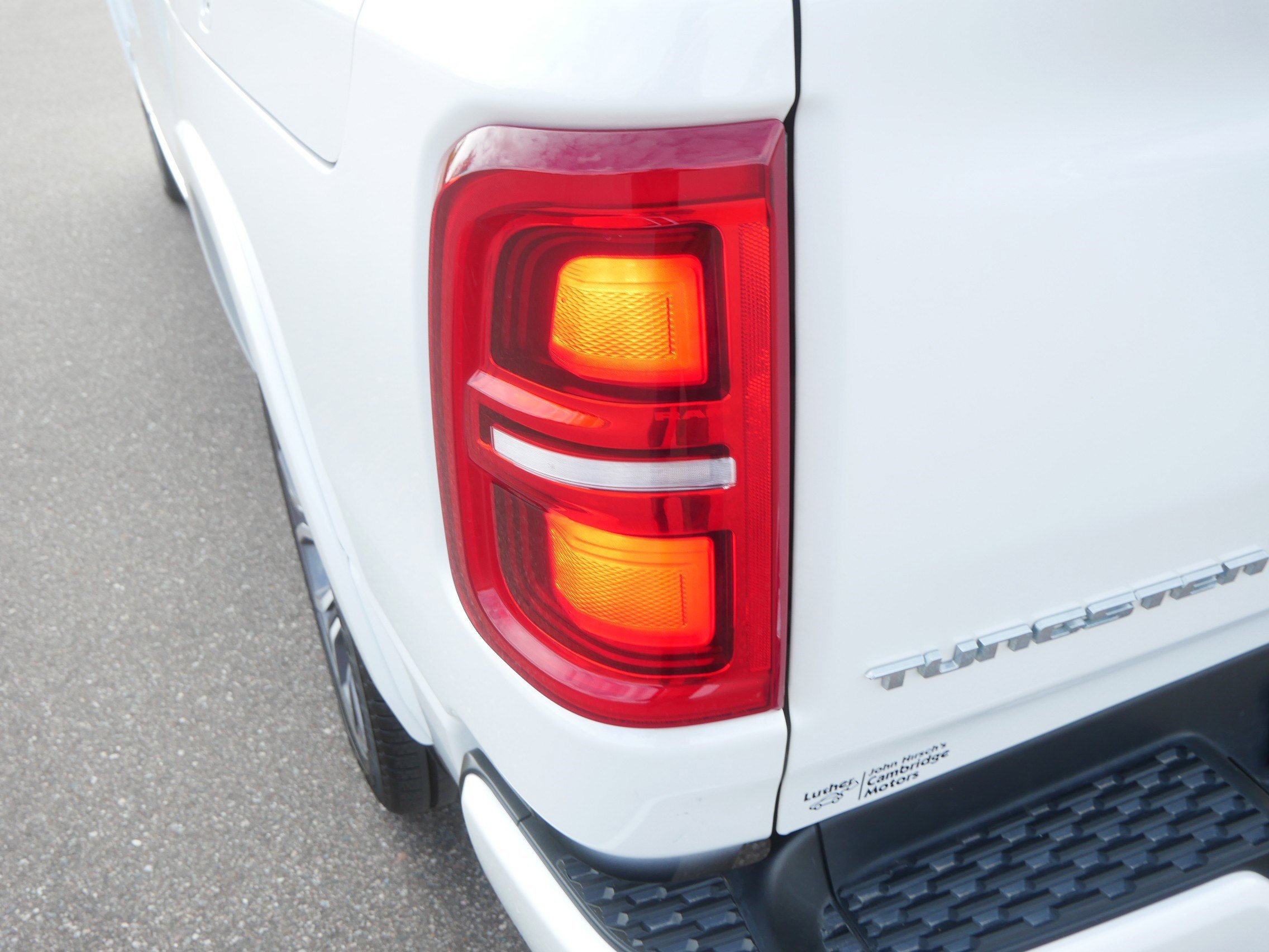 Used 2025 RAM 1500 Tungsten AWD/4WD image 19