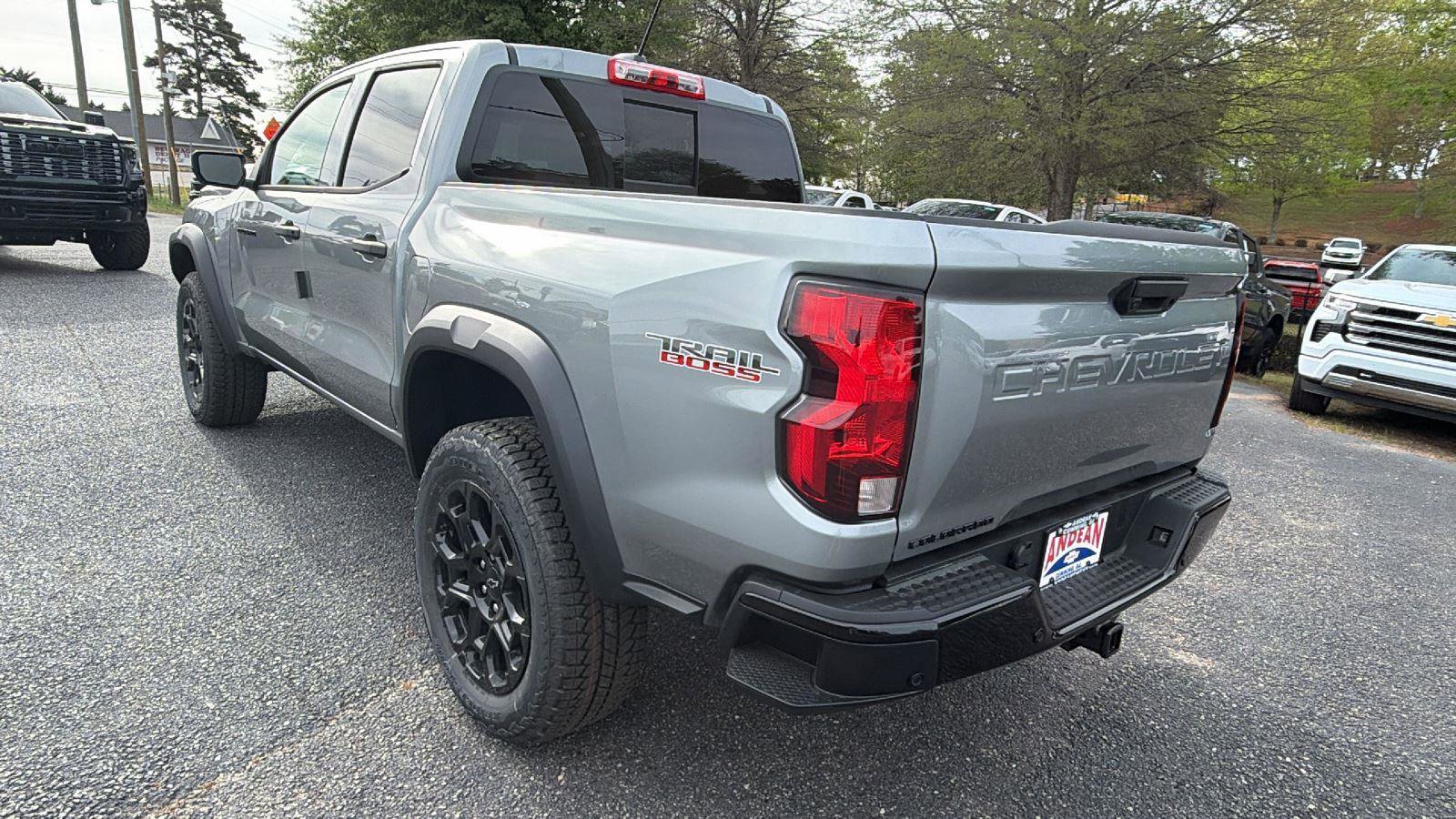Used 2026 Chevrolet Colorado Trail Boss AWD/4WD image 7