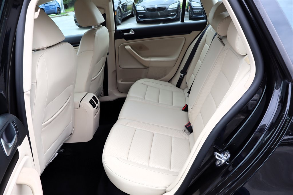 Used 2014 Volkswagen Jetta TDI FWD image 19
