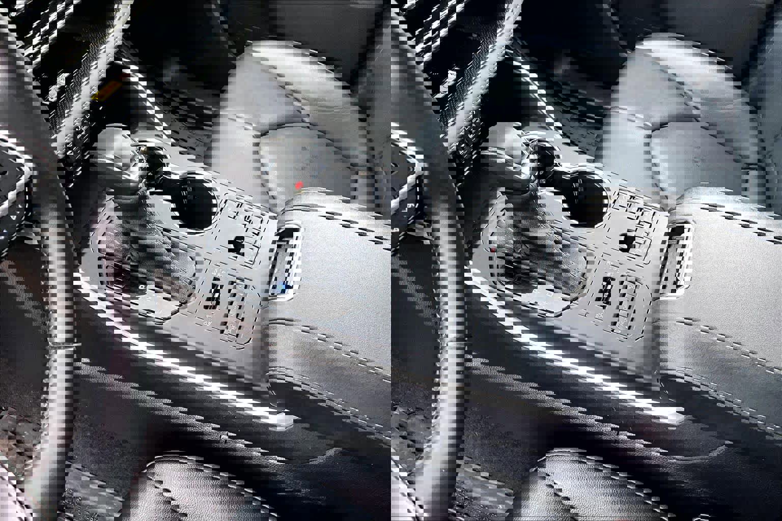 Used 2023 Toyota Highlander XLE image 16