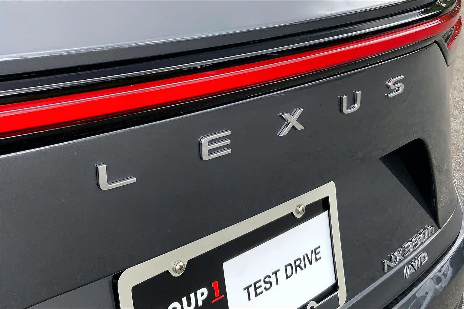 Used 2025 Lexus NX 350h AWD w/ Cold Area Package image 31