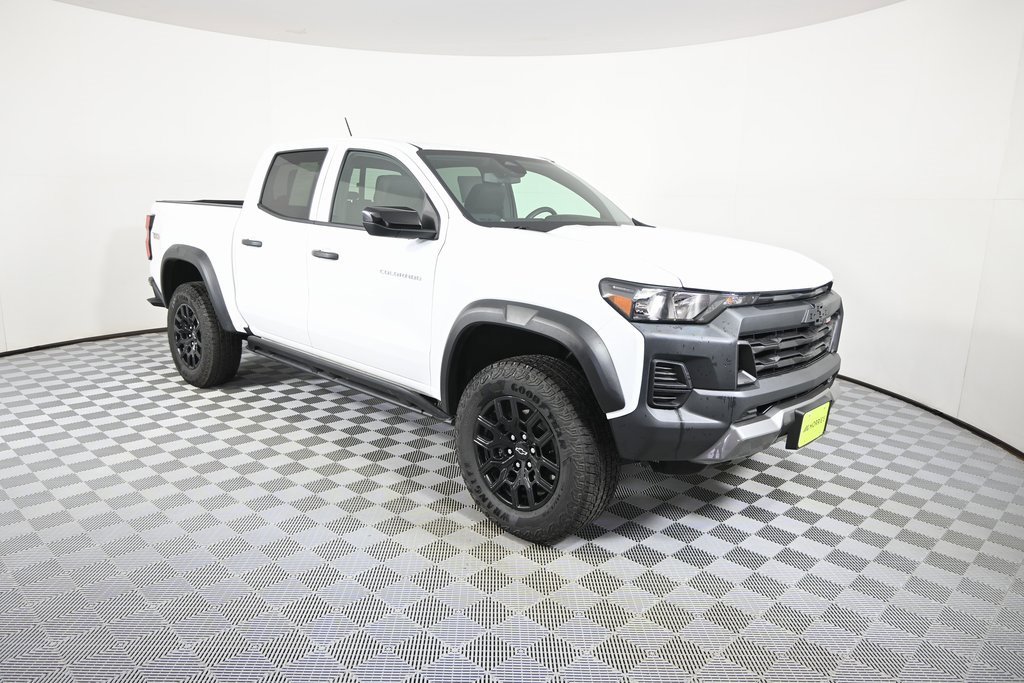 Used 2024 Chevrolet Colorado Trail Boss w/ Advanced Trailering Package image 10