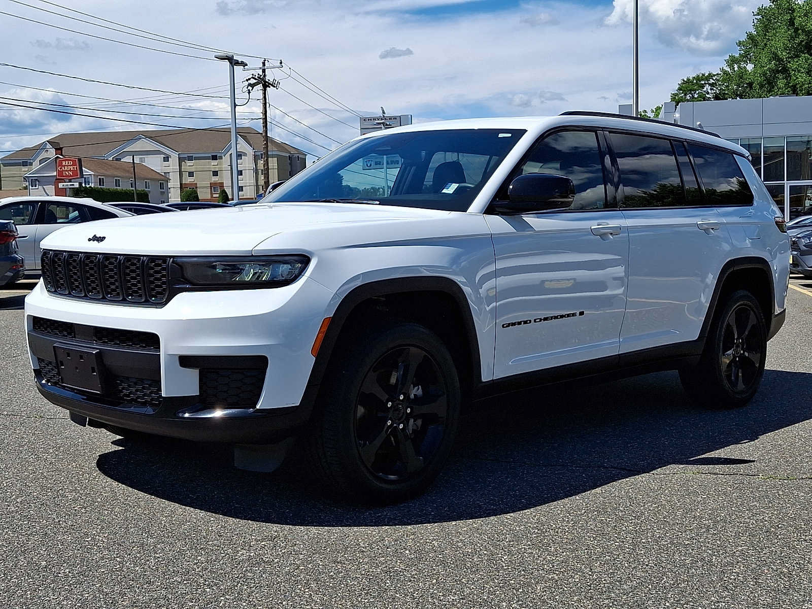 Certified 2023 Jeep Grand Cherokee L Laredo AWD/4WD image 3