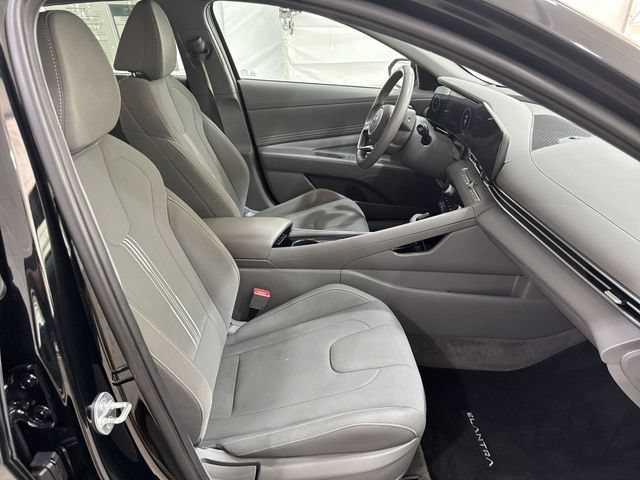 Used 2023 Hyundai Elantra SEL w/ Convenience Package FWD image 27