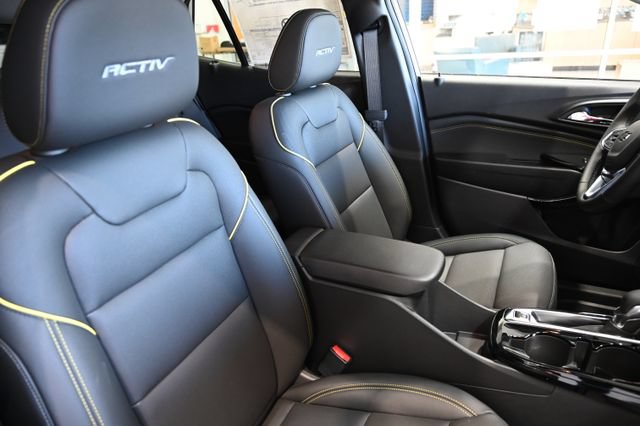 New 2026 Chevrolet Trax ACTIV w/ Driver Confidence Package FWD image 8