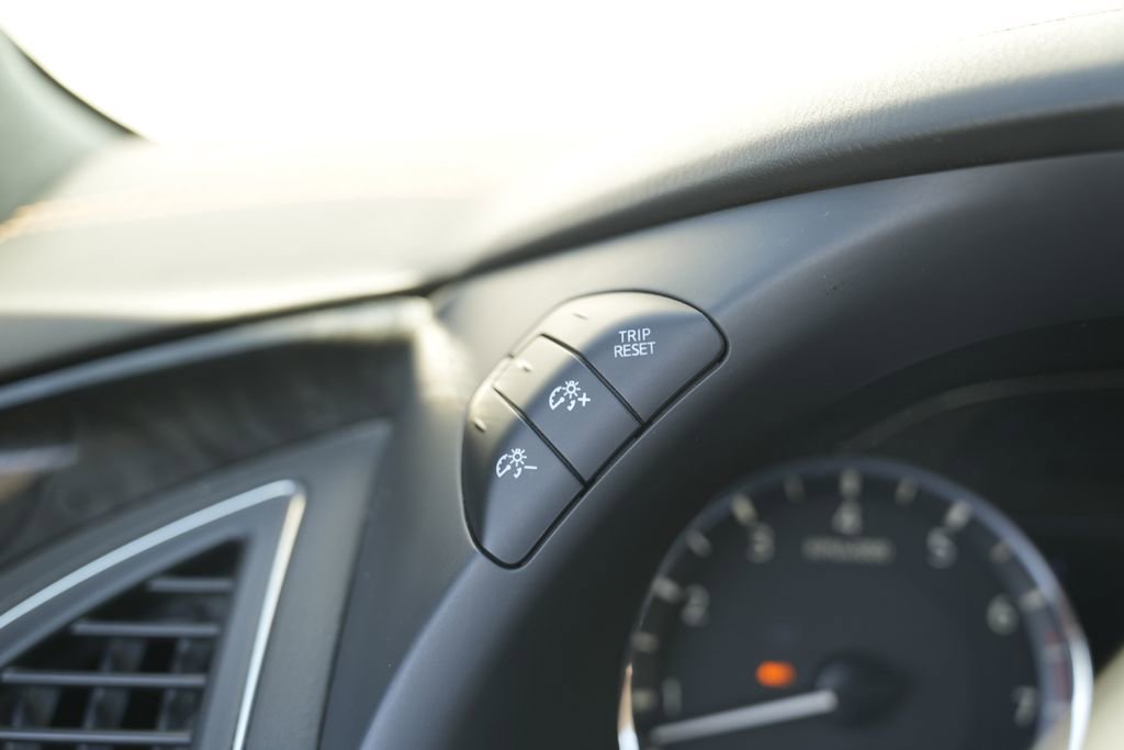 Used 2021 INFINITI QX80 Sensory w/ Cargo Package AWD/4WD image 32